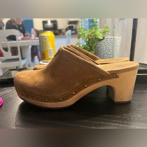 Ugg Studded Miles/Clogs